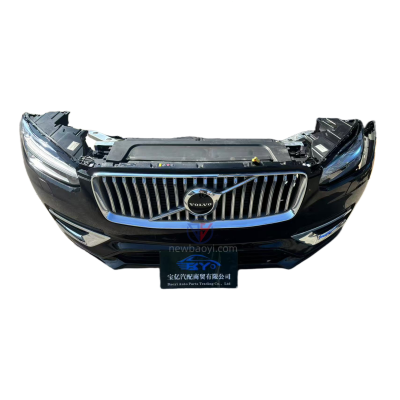 The front face of the Volvo XC90